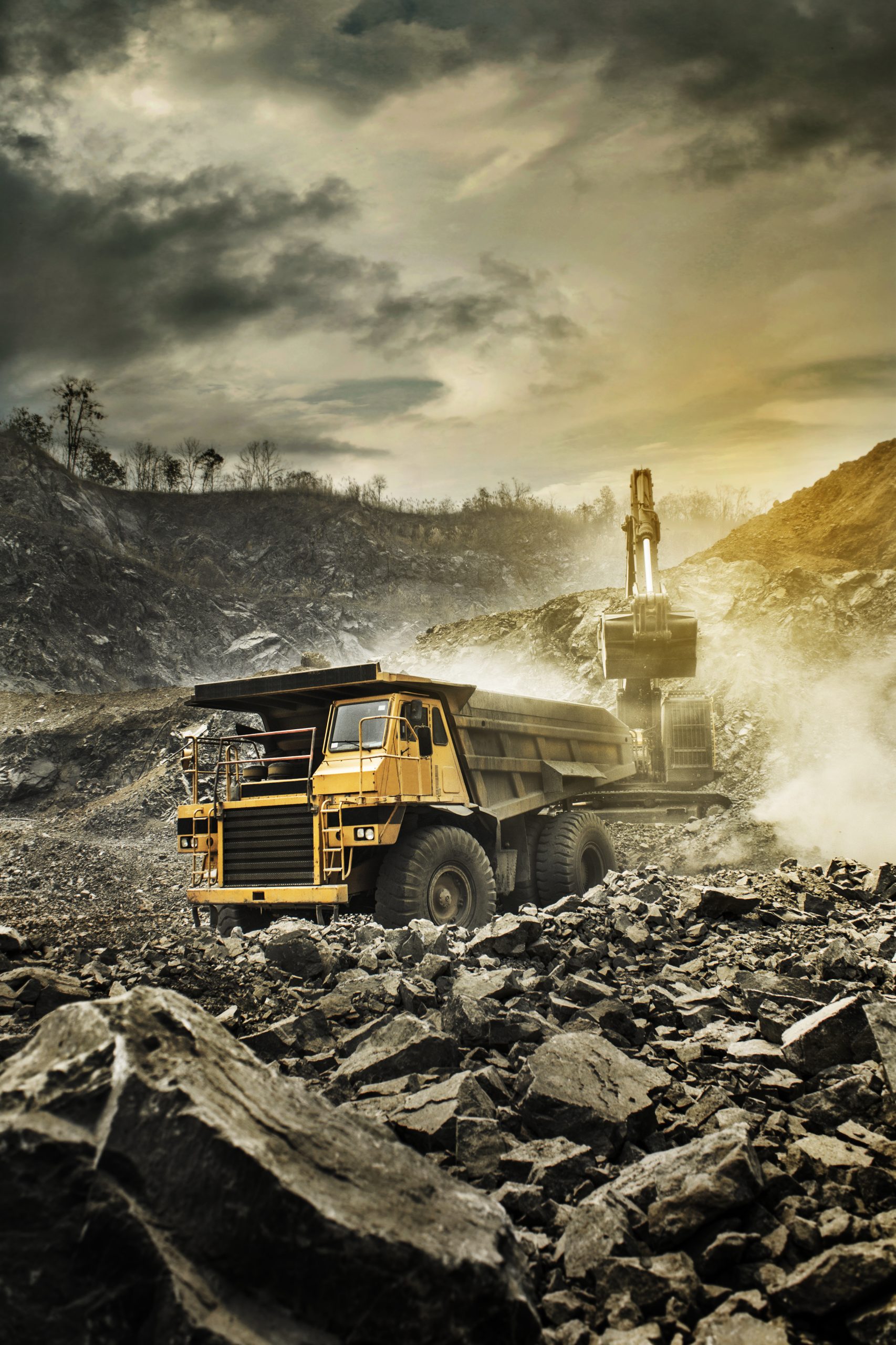 Big,Mining,Dumping,Truck